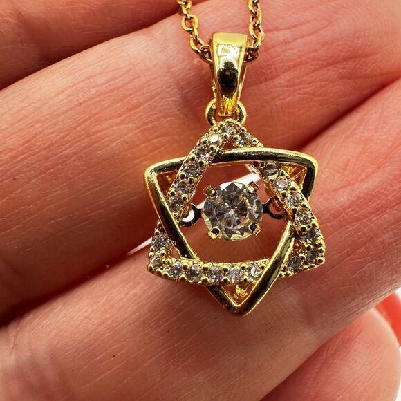 NIB 16" Gold tone, stainless steel "star of david", cz diamond necklace! - Picture 3 of 9